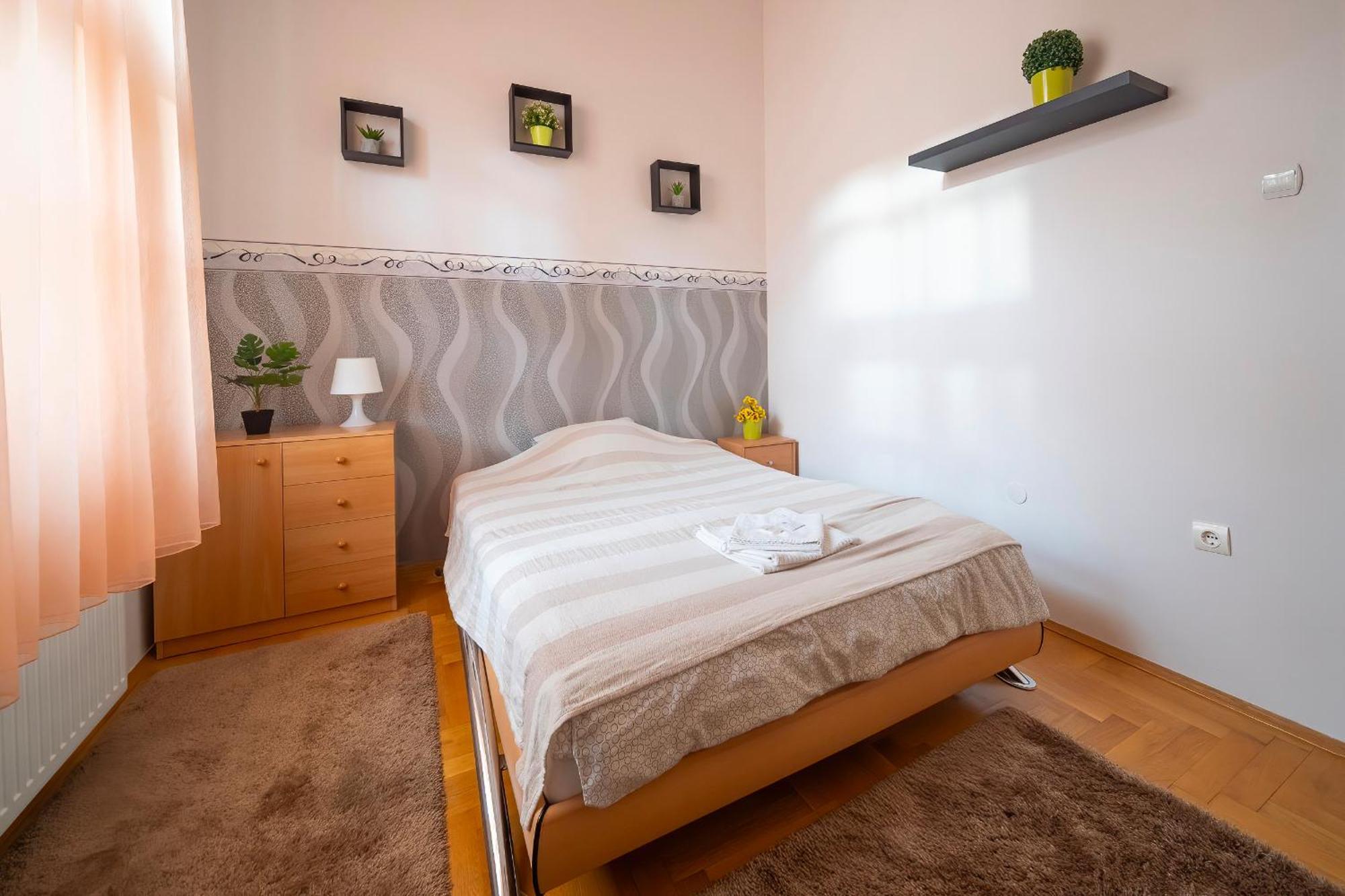 Tomka Apartman Szeged Exterior photo