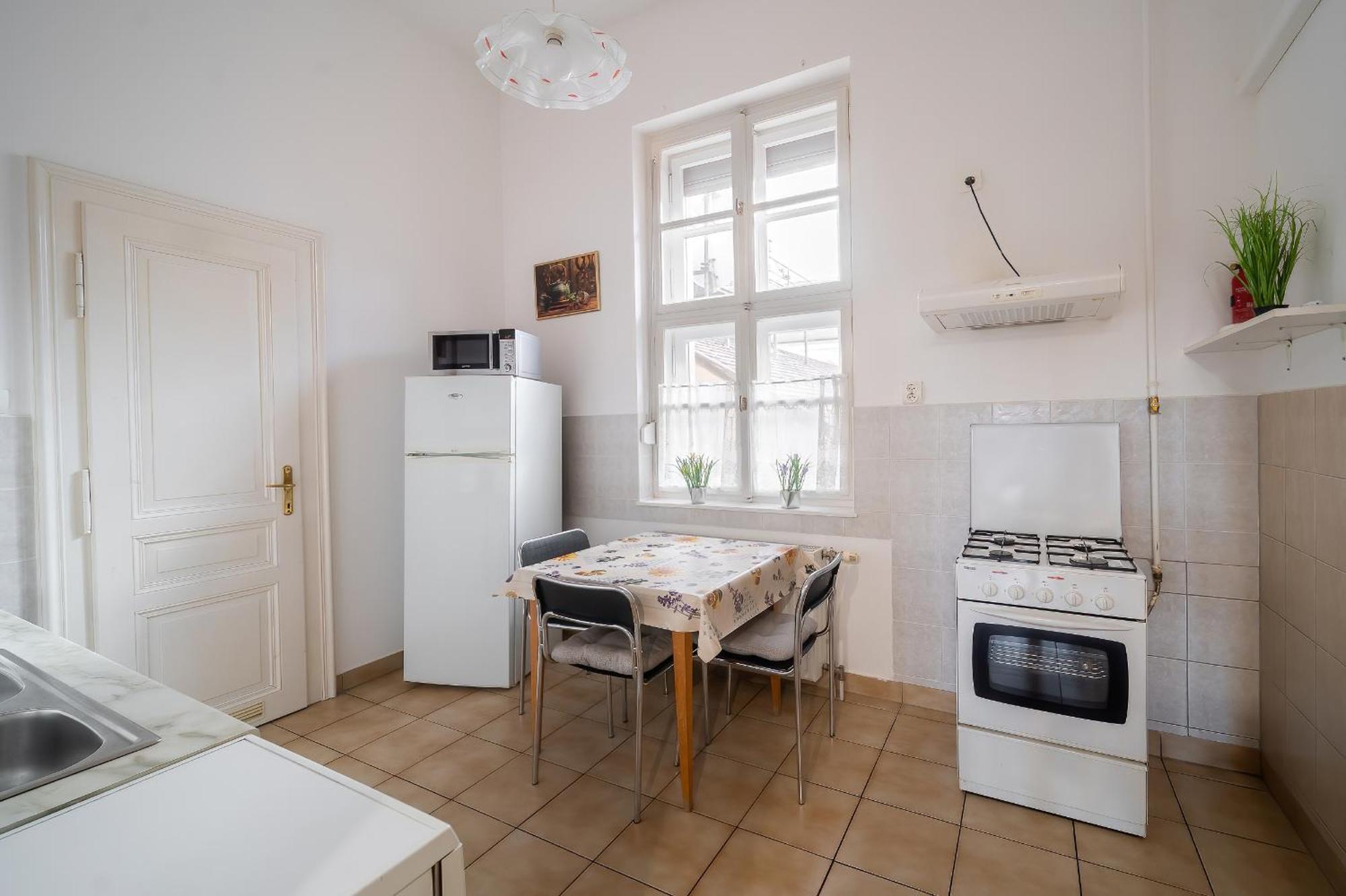Tomka Apartman Szeged Exterior photo
